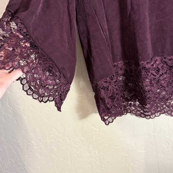 Travelers by Chicos women’s bell sleeves lace trim tunic top - Picture 2 of 6